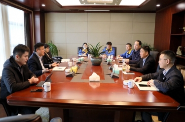 平湖市委常委、副市长戴振一行莅临122cc太阳集成游戏纸业调研指导