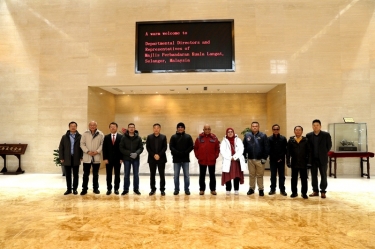 马来西亚瓜拉冷岳市议会向导及地方代表一行莅临122cc太阳集成游戏纸业指导交流