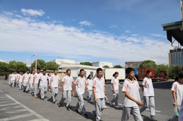 青春有梦 携手偕行 | 浙江省平湖中学2024级高一新生生涯妄想学习走进122cc太阳集成游戏纸业